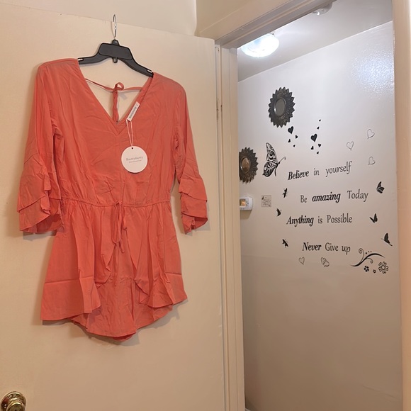 #130 Modern Bohemia Crush Ruffles Sleeves Peachy Romper 100% Viscose - Picture 8 of 9